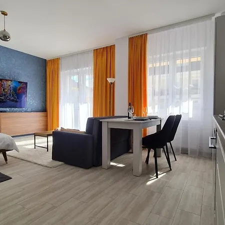 Swiss Apartment 8 Braşov Exterior photo